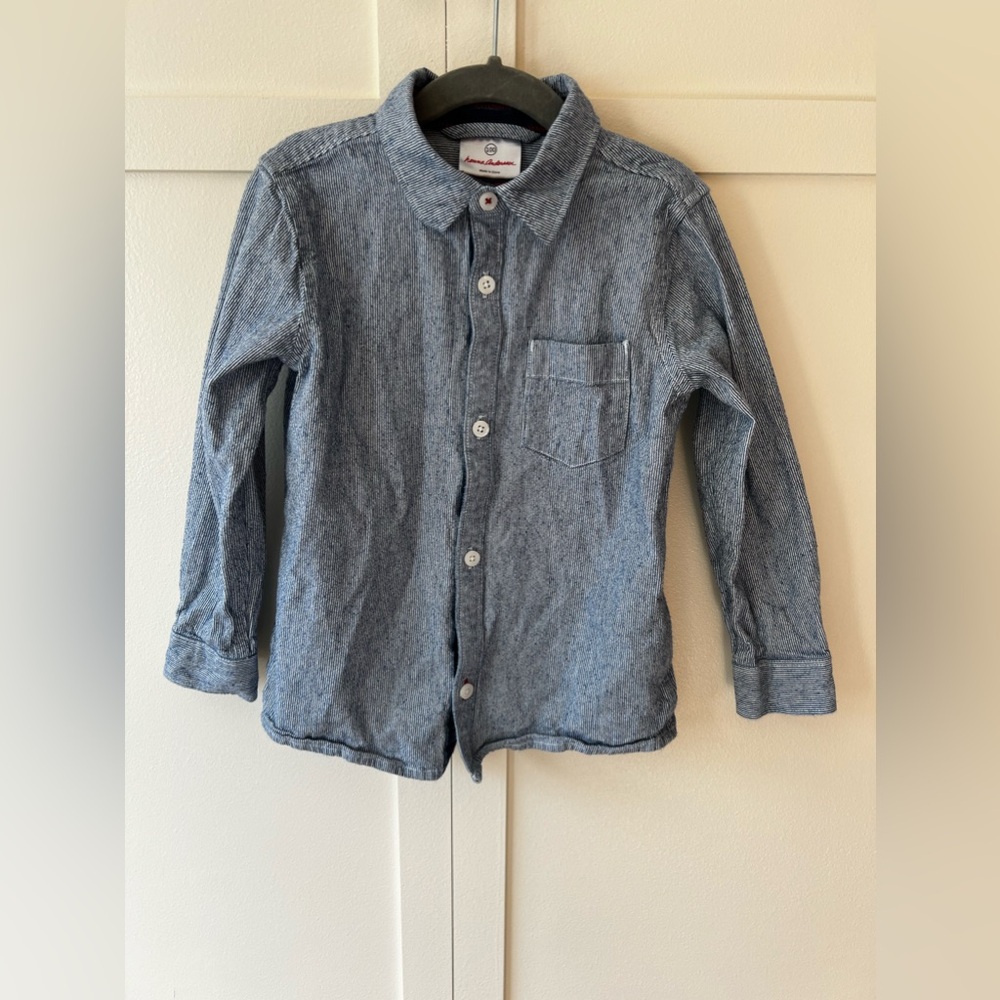 Hanna Andersson Boys Button Down Blue Shirt Size 4